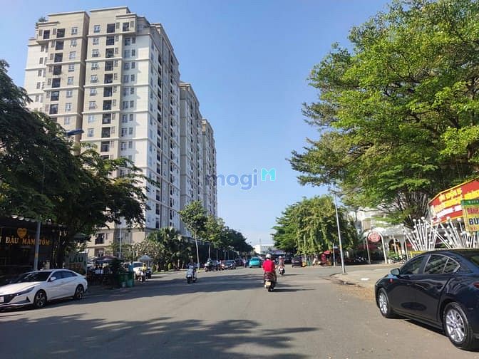 Hình ảnh Mặt tiền Huy Cận KDC Gia Hòa, Phước Long B, quận 9, 22,7tỷ/175m2.