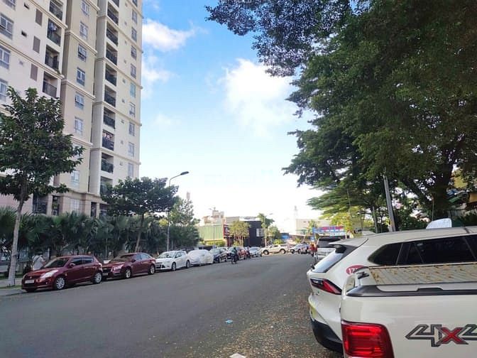 Hình ảnh Mặt tiền Huy Cận KDC Gia Hòa, Phước Long B, quận 9, 22,7tỷ/175m2.