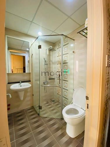 Hình ảnh CHDV 2PN-2WC-1PK banlcol Gần Sân Bay TSN