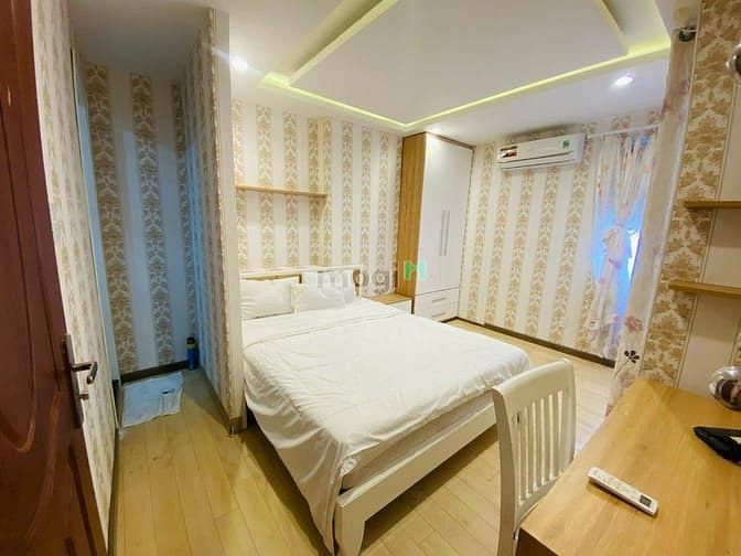 Hình ảnh CHDV 2PN-2WC-1PK banlcol Gần Sân Bay TSN