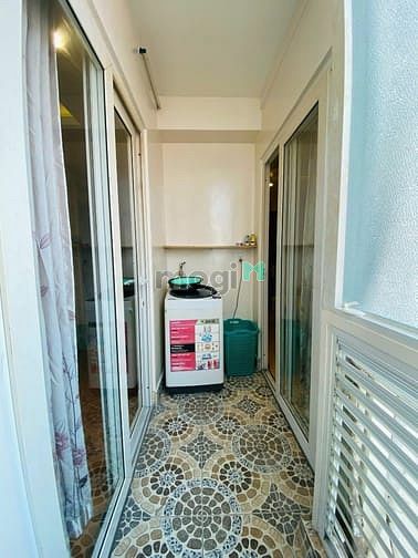 Hình ảnh CHDV 2PN-2WC-1PK banlcol Gần Sân Bay TSN