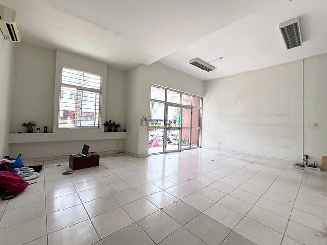 Hình ảnh Bán SHOP mặt tiền đường Phạm Thái Bường khu Mỹ Phước, Phú Mỹ Hưng Giá