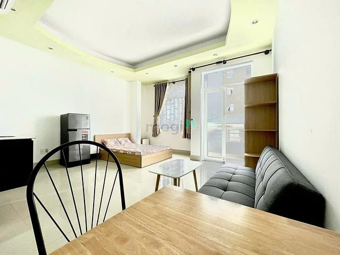 Hình ảnh Căn Hộ Studio Ban Công Mặt Tiền Đường Lý Thường Kiệt Quận 10