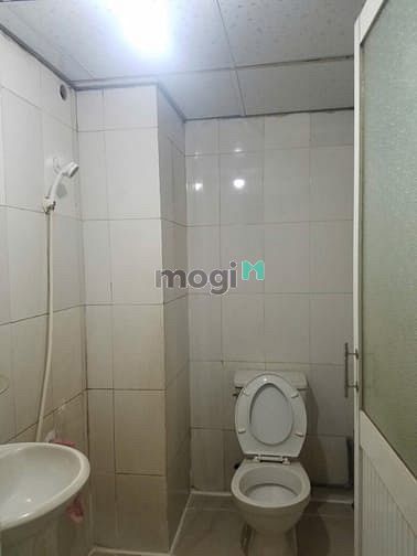 Hình ảnh Phòng thoáng mát đường Lê Thị Riêng, giá 1tr9