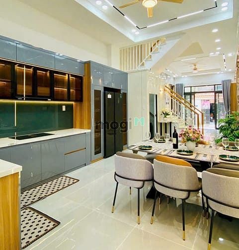 Hình ảnh SIÊU RẺ!! 253 Cách Mạng Tháng 8,P12,Quận 10,54m2,3 tỷ 950, sổ sạch