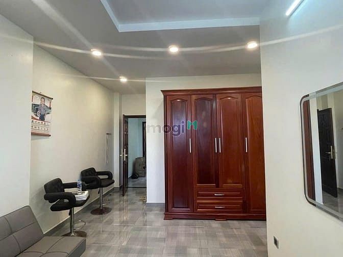 Hình ảnh Ngộp, cần bán nhà Hoà Bình, 4x28. 3 lầu. 5Pn 5Wc nhà mới 10,9 tỷ TL