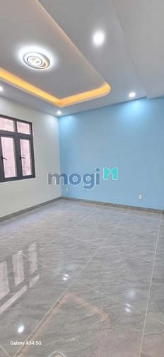 Hình ảnh Nhà Đôi Mới Xây, Đường Lê Văn Quới, 3 Lầu, Có Thang Máy