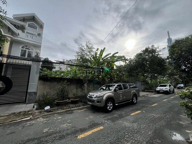 Hình ảnh Bán đất biệt thự đường 33 Trần não 305 m2 giá 50 tỷ