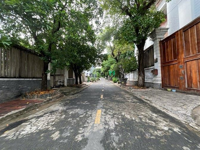Hình ảnh Bán đất biệt thự đường 33 Trần não 305 m2 giá 50 tỷ