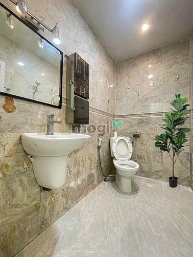 Hình ảnh CHDV full NT đối diện toà nhà Viettel có cửa sổ mát