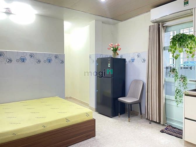 Hình ảnh CHDV full NT đối diện toà nhà Viettel có cửa sổ mát