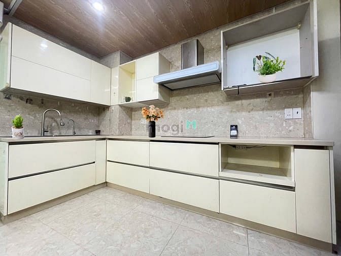 Hình ảnh CHDV full NT đối diện toà nhà Viettel có cửa sổ mát