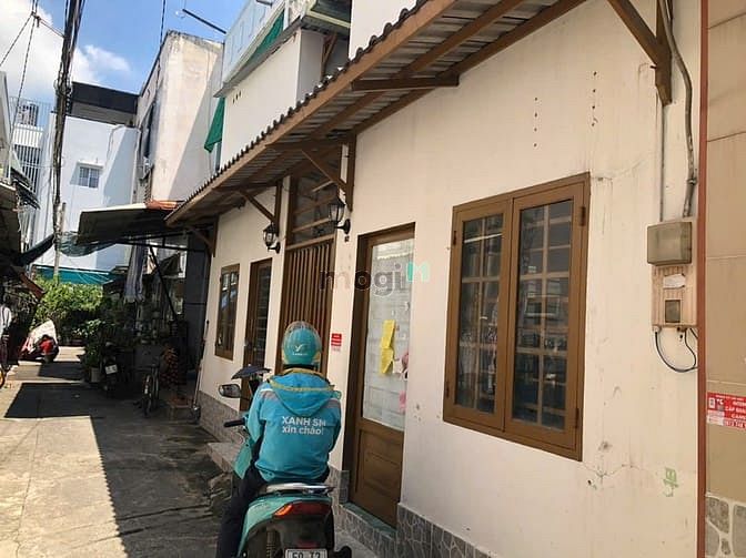 Hình ảnh Phòng cho thuê gần Lê Đức Thọ, giá 2tr6