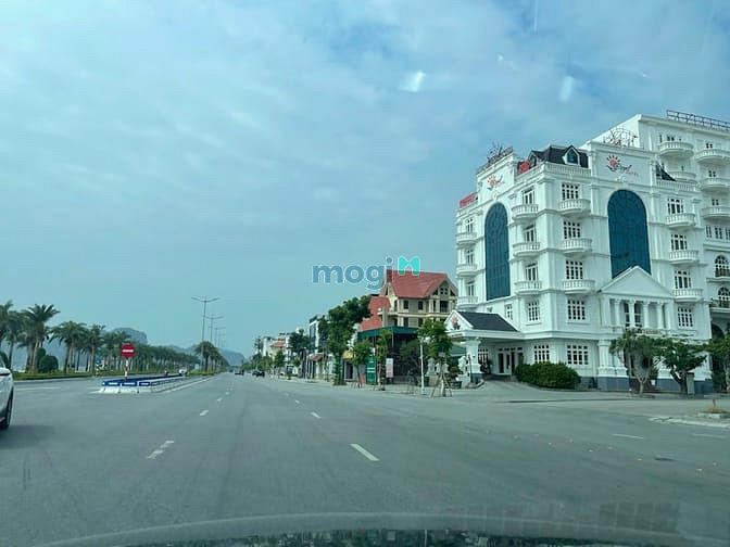 Hình ảnh Cần bán ô đất biệt thự mặt biển Vịnh Hạ Long, gần bãi tắm.