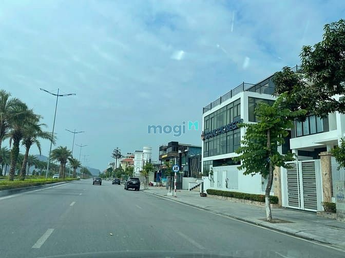 Hình ảnh Cần bán ô đất biệt thự mặt biển Vịnh Hạ Long, gần bãi tắm.