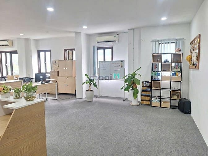 Hình ảnh Một sàn 90m2 có nội thất duy nhất tại MT Phan Đình Giót, Tân Bình