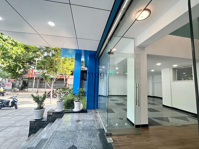 Hình ảnh Một sàn 90m2 có nội thất duy nhất tại MT Phan Đình Giót, Tân Bình