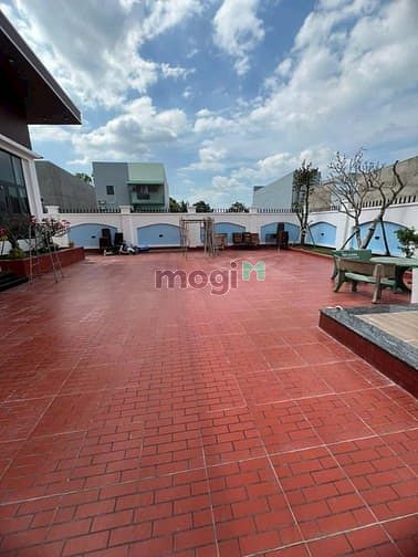 Hình ảnh Cần tiền bán gấp VILLA Hồ Bơi ngay KCN Cầu Tràm gần Chợ Bình Chánh