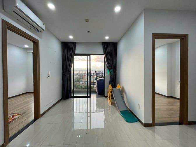Hình ảnh Cho thuê chung cư gần Làng Đại Học, 2PN-2WC máy lạnh, tủ lạnh, rèmphơi