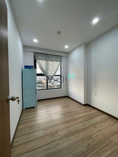 Hình ảnh Cho thuê chung cư gần Làng Đại Học, 2PN-2WC máy lạnh, tủ lạnh, rèmphơi