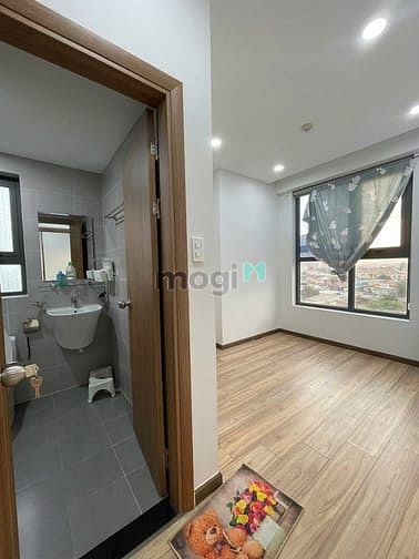 Hình ảnh Cho thuê chung cư gần Làng Đại Học, 2PN-2WC máy lạnh, tủ lạnh, rèmphơi