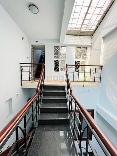 Hình ảnh Cho Thuê Căn Hộ Duplex Ngay Khánh Hội Quận 4, Gần Đại Học luật