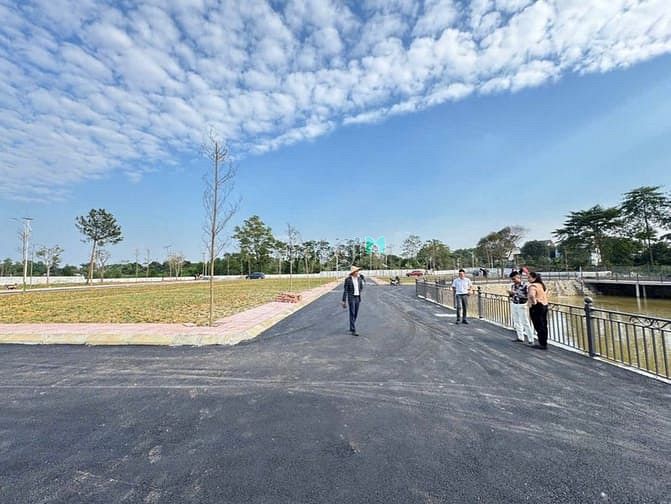 Hình ảnh Bán đất đẹp Cổ Đông ôtô ngõ thông gần QL21