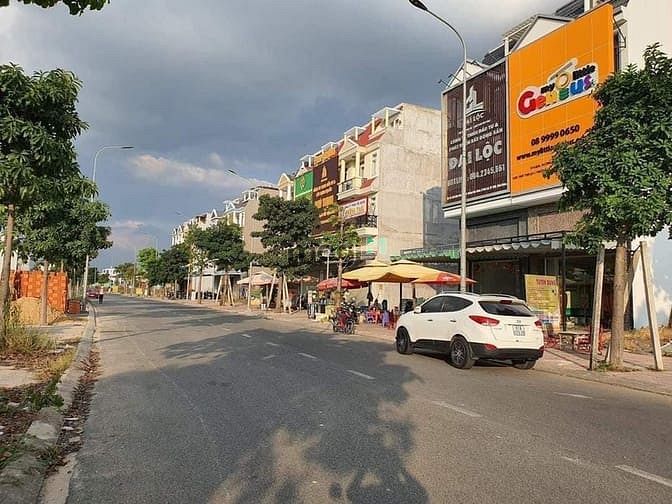 Hình ảnh Mặt tiền Hoàng Hoa Thám kdc Phúc đạt chỉ 5ti7