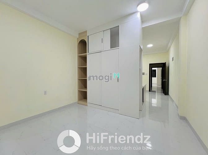 Hình ảnh CHDV 1 Phòng Ngủ 1 Phòng Khách Ban Công Riêng Đối Diện Etown Cộng Hoà