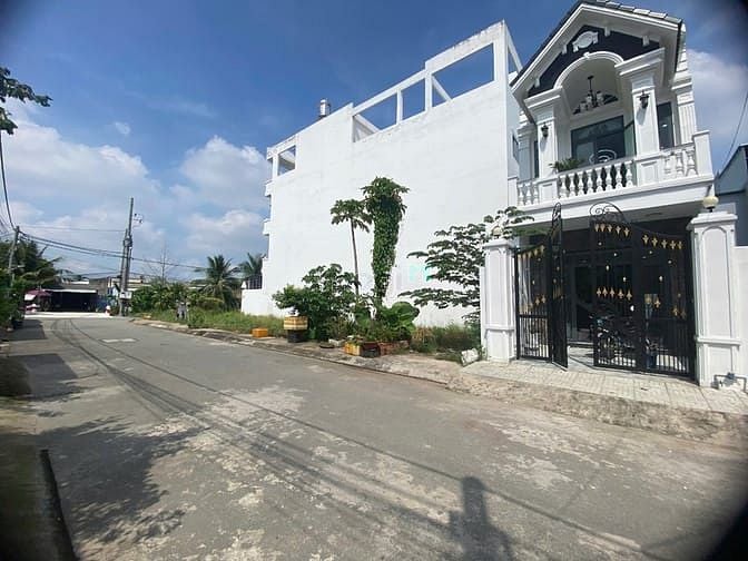 Hình ảnh Vỡ nợ cần bán gấp căn nhà đường Đinh Đức Thiện gần Khu 5 SAO FIVE STAR