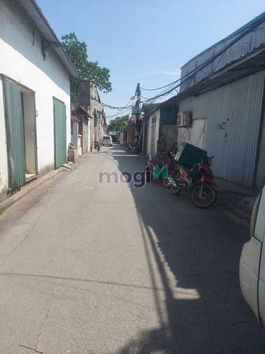 Hình ảnh Sẵn kho cho thuê 380m² Thạch Cầu Long Biên HN