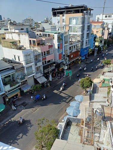 Hình ảnh Bán nhà Vị trí đẹp Đường Bình Thới Dt: 9x19m 1 trệt 1 lững 2 lầu ST