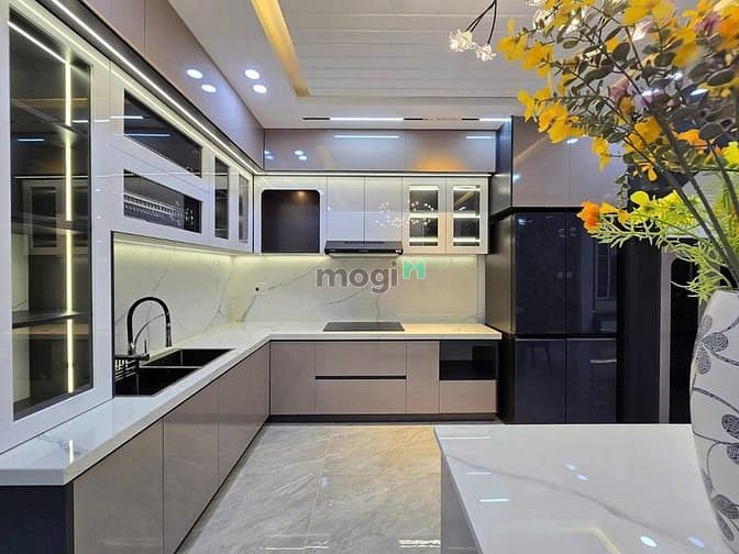 Hình ảnh Cho thuê nhà 351E Lê Văn Sỹ, Phường 13, Quận 3