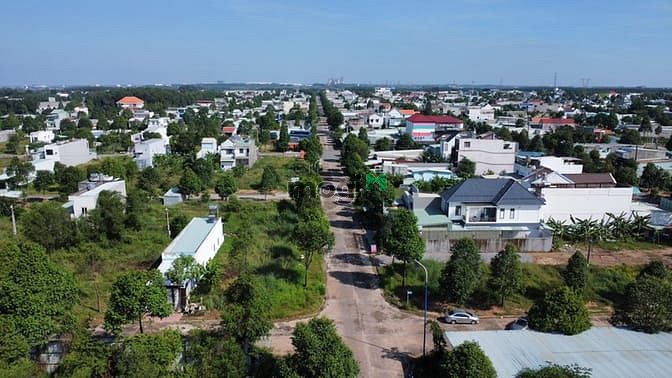 Hình ảnh Bán gấp Lô J DT 150m2 thông ra DJ5 – MPTV, dân đông, SHR, CC