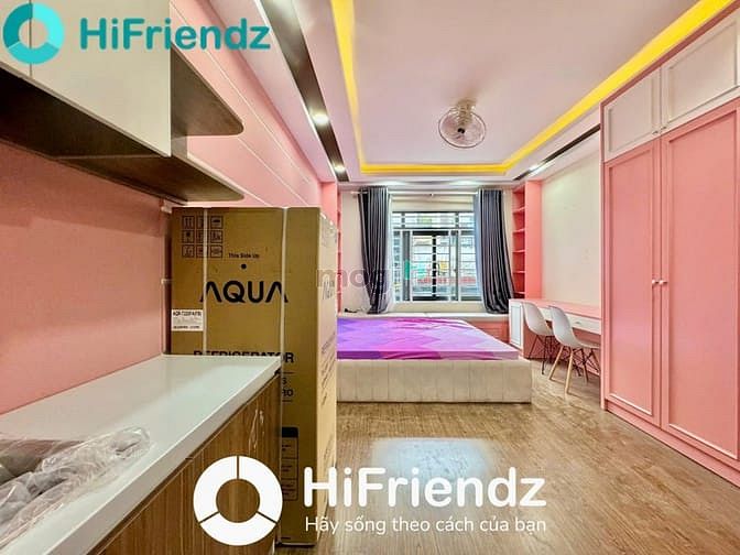 Hình ảnh CHDV Studio Cửa Sổ Decord Tone Hồng Full Nội Thất Trung Tâm Quận 10