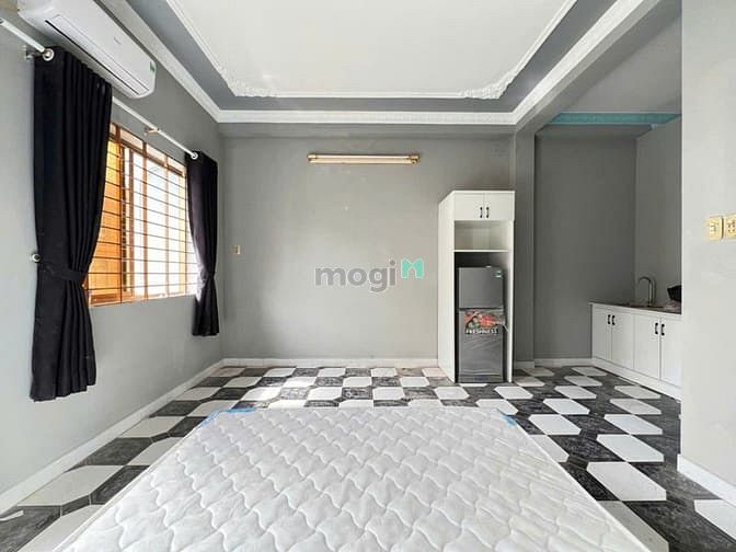 Hình ảnh Mb6623 nạp rút nhanh chóng cho thuê Full NT ban công, xa bếp kế Vạn Hạnh Mall, Huflit, UEH