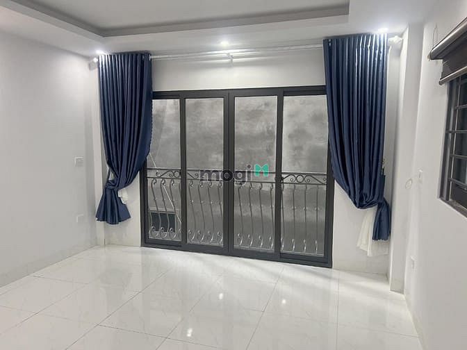 Hình ảnh Mới koong 5 tầng Vạn Phúc, ở ngay, 3 thoáng, lô góc