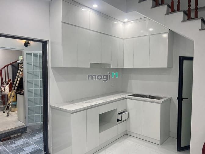 Hình ảnh Mới koong 5 tầng Vạn Phúc, ở ngay, 3 thoáng, lô góc