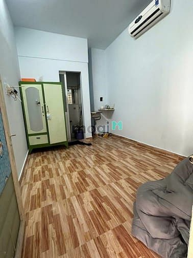 Hình ảnh Phòng cho thuê 310 Dương Quảng Hàm, giá 2tr6