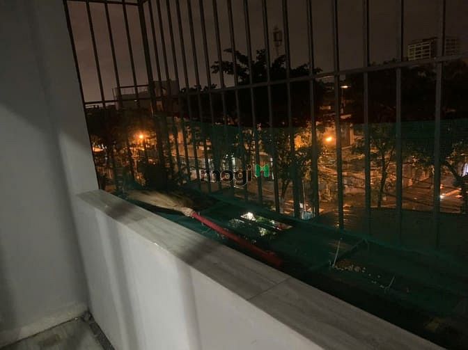 Hình ảnh cho thuê Trang Chủ MB66.COM / Đăng Ký Tặng 66K gia đình gần biển, cửa sổ nhìn ra biển.