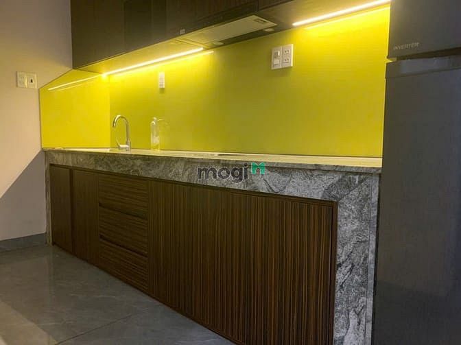 Hình ảnh cho thuê Trang Chủ MB66.COM / Đăng Ký Tặng 66K gia đình gần biển, cửa sổ nhìn ra biển.