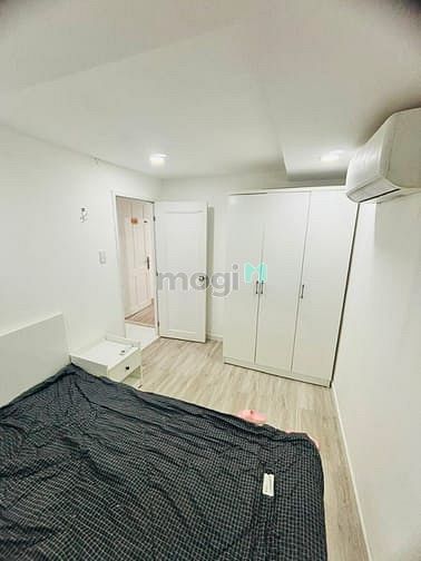 Hình ảnh Cho Thuê Căn Hộ 2PN 2WC Gần Bùi Viện , Chợ Bến Thành Quận 1