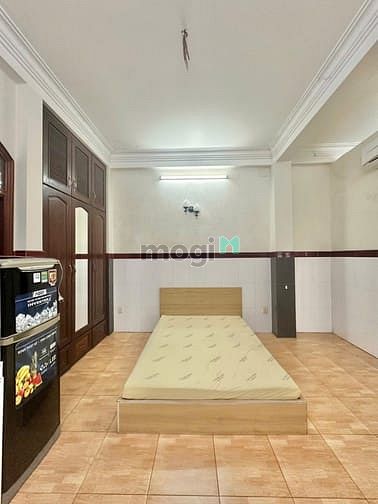Hình ảnh Cho Thuê Căn Hộ Studio Full Nột Thất Rộng 30m2 Tại Đường Lạc Long Quân