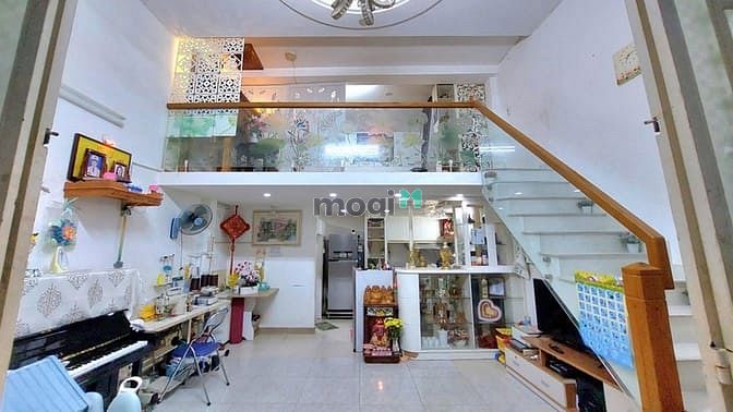 Hình ảnh Bình Thạnh Nhà 3 Tầng 3 PN Hơn 5 Tỷ