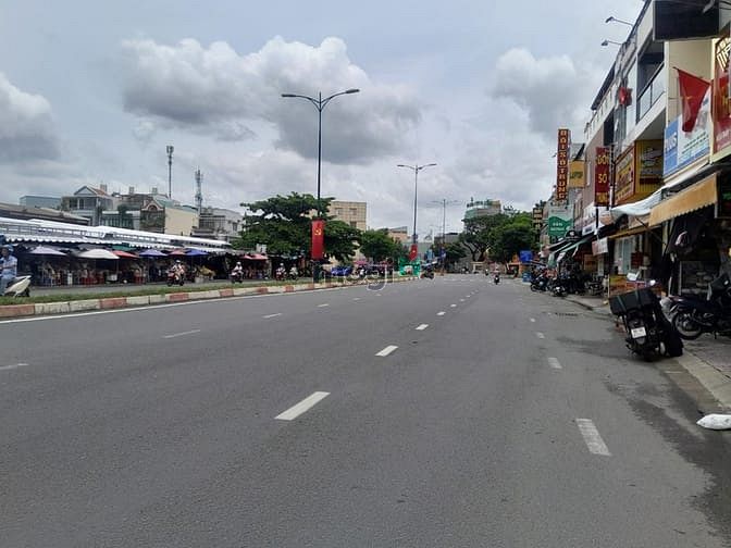 Hình ảnh Lô đất lớn Trang MB66.COM Chính Thức - MB 66 Uy Tín 230m2 ngang 11m vuông, gần Lê Văn Việt chỉ 9.5 tỷ