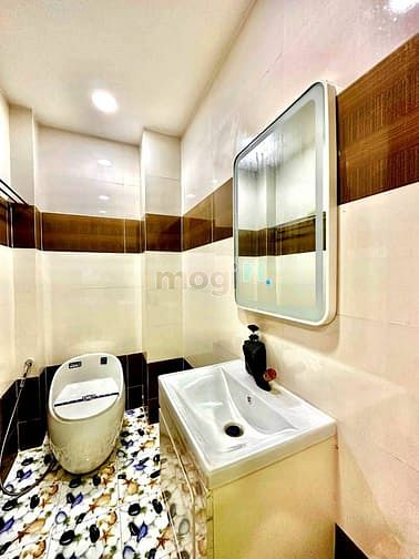 Hình ảnh Bán nhà đường Huỳnh Văn Nghệ - Tân Bình