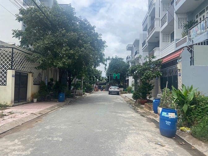 Hình ảnh Bán Lô Đất 68,5m2 Đường 671 Lê Văn Việt Ngay Ngã 3 Mỹ Thành
