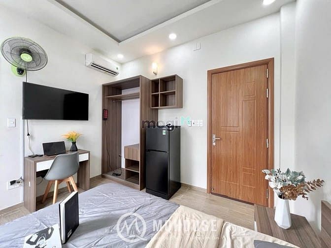 Hình ảnh Cho Thuê phòng studio ban công mới xây full nội thất ngay trần bá giao