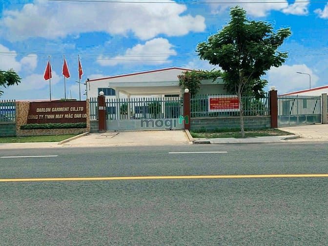 Hình ảnh Cần tiền sang gấp 1050m2 đất ở Thị Xã có suối sau đất dân đông. 190tr
