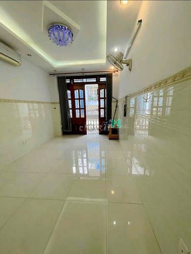 Hình ảnh Mặt tiền 103 Cô Giang Phú Nhuận
